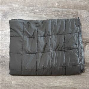 Luxurious Charcoal Quilted 12 lb Weighted Blanket